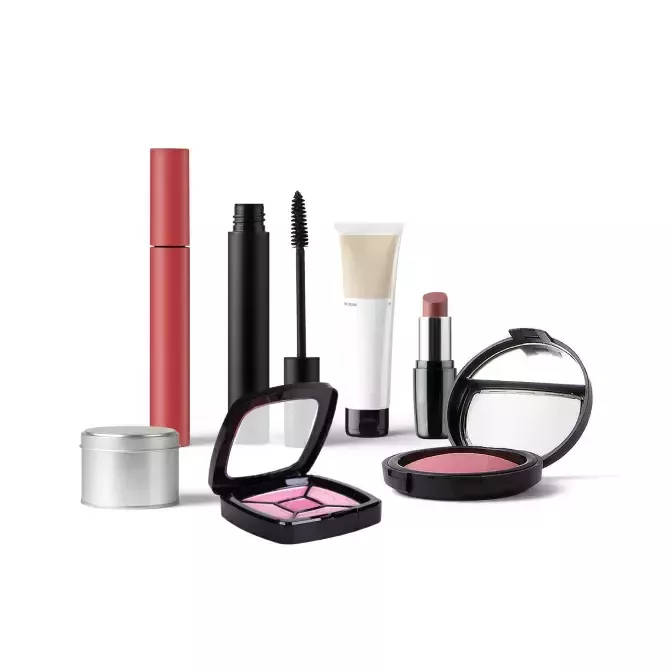 Decorative cosmetics Deluxe
